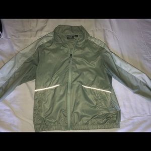 New balance windbreaker